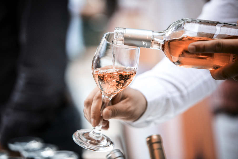 L’histoire d’un petit vin rosé qui prend sa place parmi les grands !